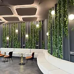 H-mak Airport Hotel