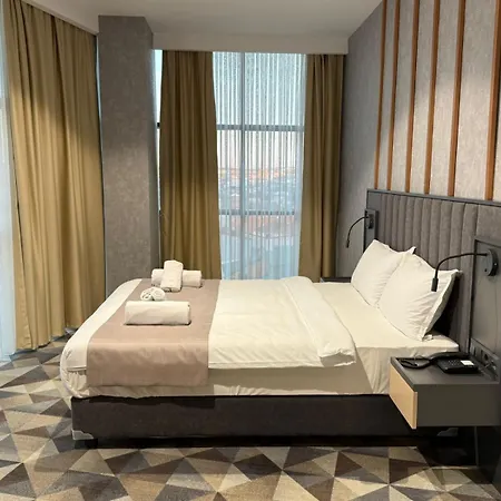 Hotel H-mak Airport